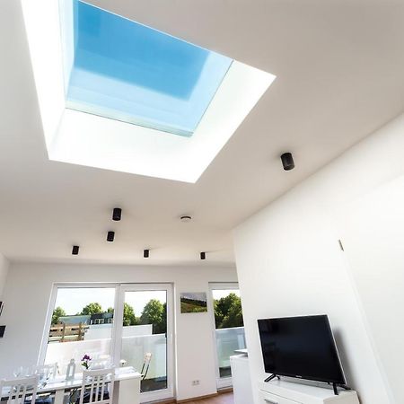 Gemuetliches Und Lichtdurchflutetes Penthouse Mit Sternenhimmelblick, Boxspringbett Und Terrasse - Gute Anbindung An Die Innenstadt 卡塞尔 外观 照片