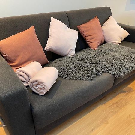 Gemuetliches Und Lichtdurchflutetes Penthouse Mit Sternenhimmelblick, Boxspringbett Und Terrasse - Gute Anbindung An Die Innenstadt 卡塞尔 外观 照片