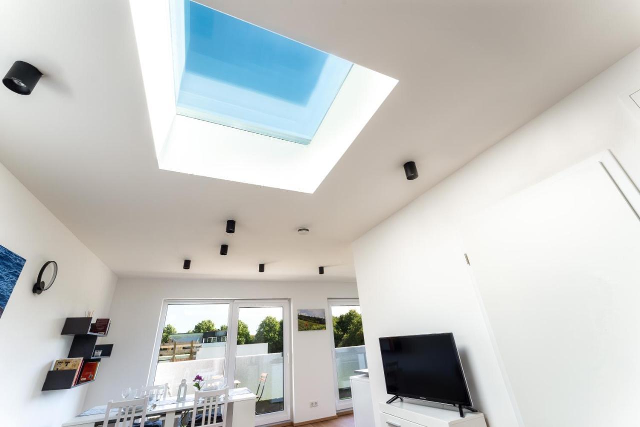 Gemuetliches Und Lichtdurchflutetes Penthouse Mit Sternenhimmelblick, Boxspringbett Und Terrasse - Gute Anbindung An Die Innenstadt 卡塞尔 外观 照片